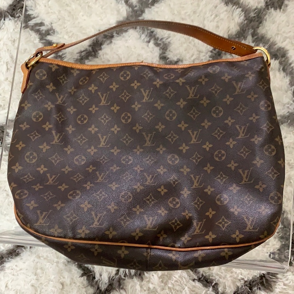 Authentic LV delightful MM